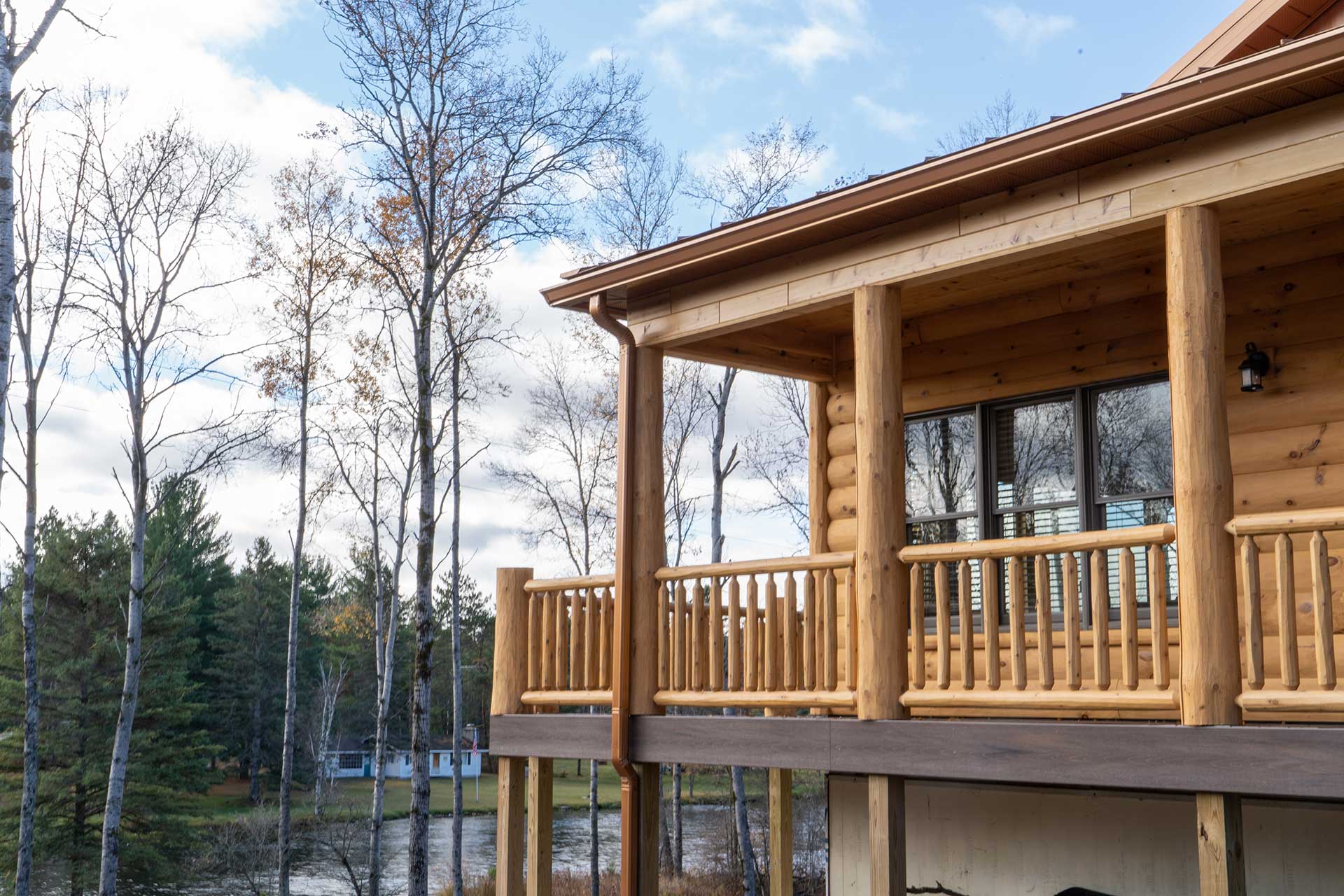 Why Contractors & Homeowners Prefer Real Wood Siding Over Alternatives