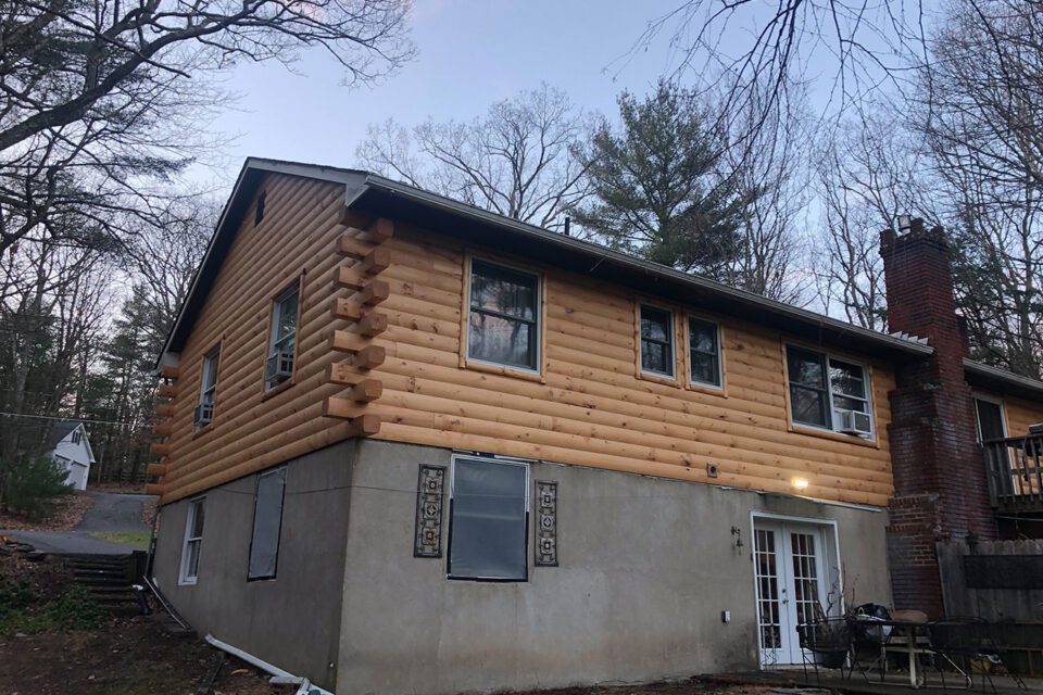 Half Log Siding with Butt-n-Pass Corners