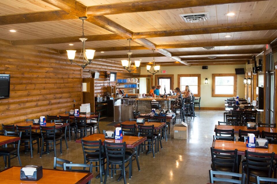 Ma Deeters rustic dining room