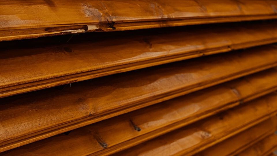 Prefinished Log Siding