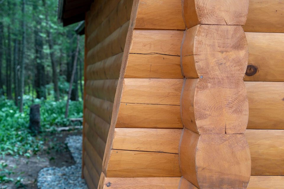 WoodHaven log corners