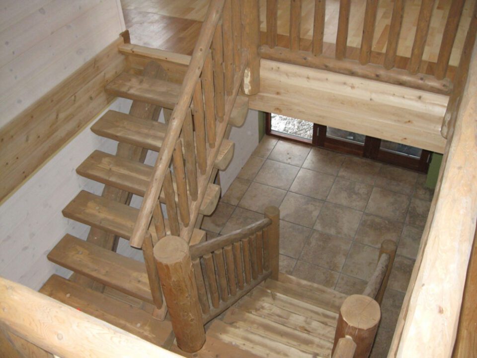 Half log staircase